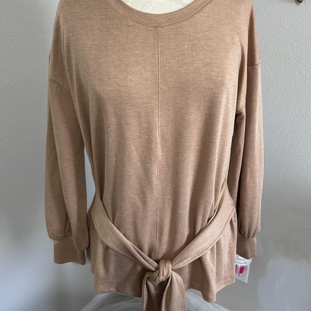 Liz Claiborne- woman’s blouse - Picture 3 of 9